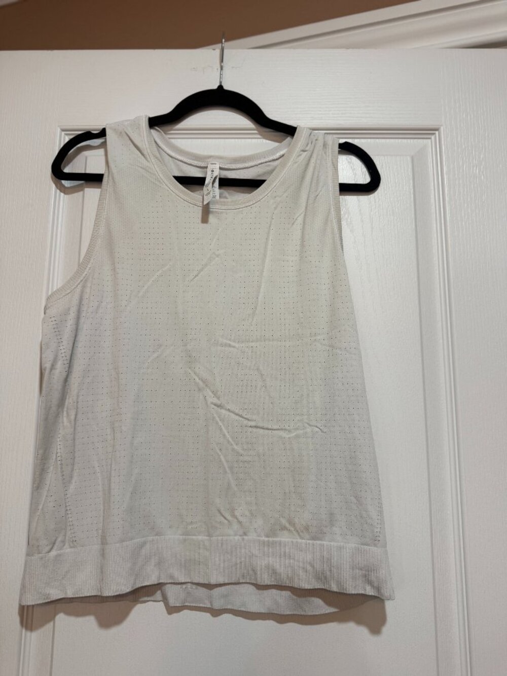 Athleta In Motion Perforated Tank Top White Size Large